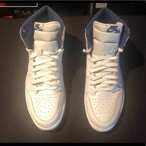 Nike Air Jordan Retro 1 “Metallic Navy”